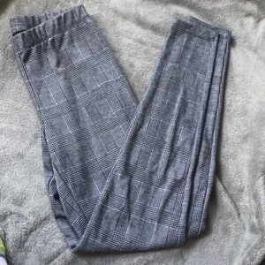 Gray plaid leggings, size S, brand Forever 21.